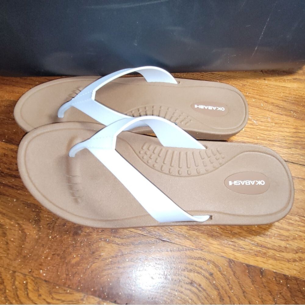 Okabashi size ML sandals